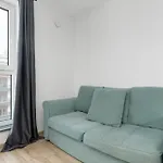 Swietej Barbary Bright Next To Granary Island By Renters *
