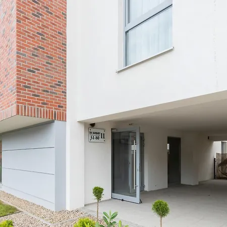 Appartamento Swietej Barbary Bright Next To Granary Island By Renters *