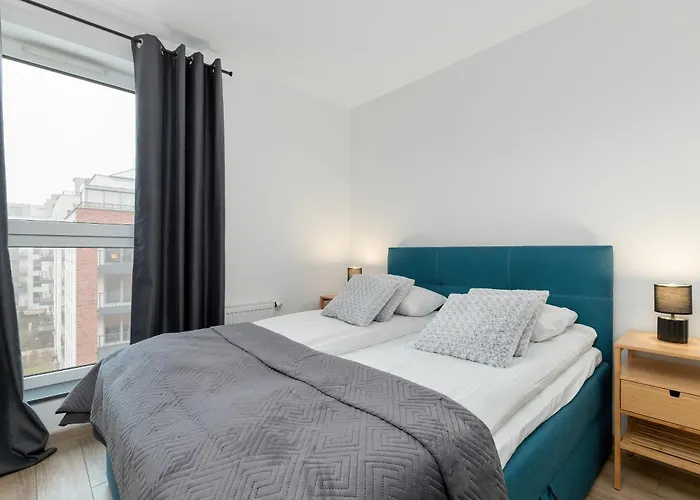 Apartment Swietej Barbary Bright Next To Granary Island By Renters Gdansk