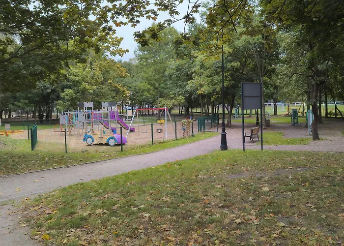 Swietej Barbary Bright Next To Granary Island By Renters *