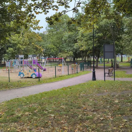 Swietej Barbary Bright Next To Granary Island By Renters *